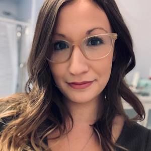 Meet your Posher, Hannah